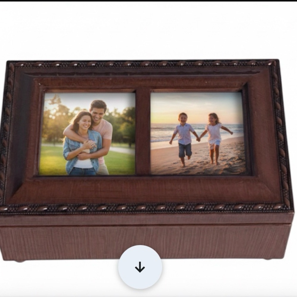 Musical Brown Wooden Keepsake Box – Handcrafted Vintage Jewelry Storage Chest